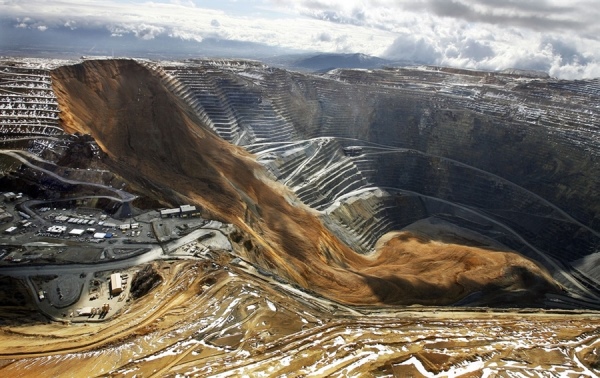 The massive landslide at Kennecott Utah Copper's Bingham Canyon Mine occurred on April 11, 2013. Image courtesy of KSL